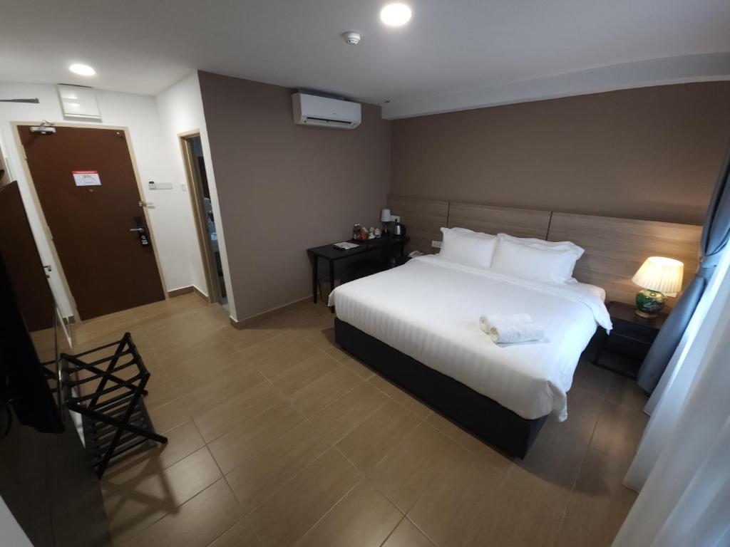 Superior King Room